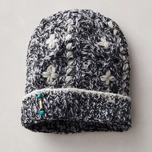 NWOT Free People Bsbee Handknit Beanie